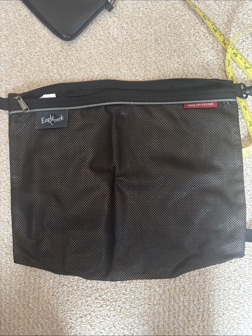Eagle Creek Black Pack-It Storage Cube - Lightweight Travel Organizer